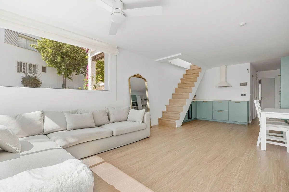 1e0e4004-761e-45a3-8067-ed9e7fe4fd21