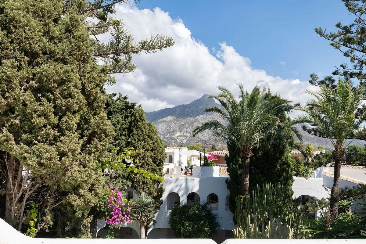 35148a84-f757-4879-ba5f-efd5f2ffe343