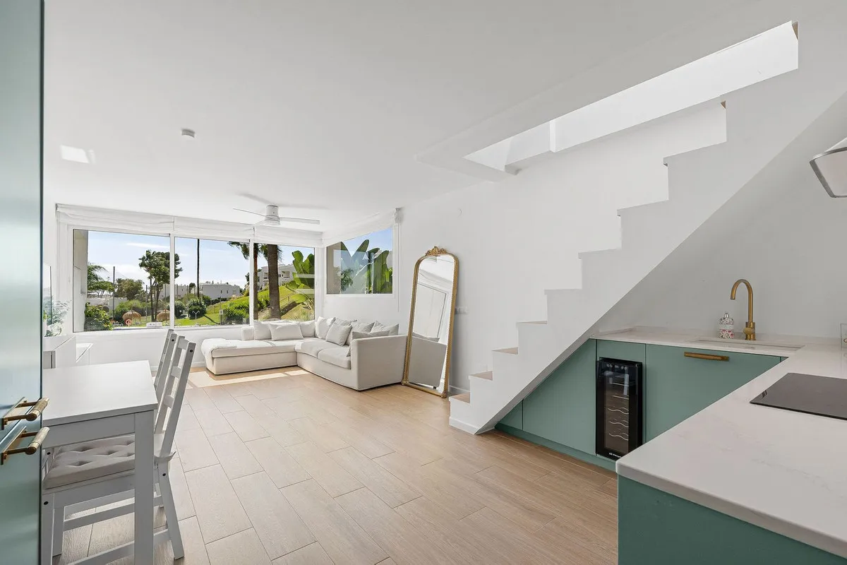 7bbc058c-9cd9-4e21-8e1e-82189e15ff5e