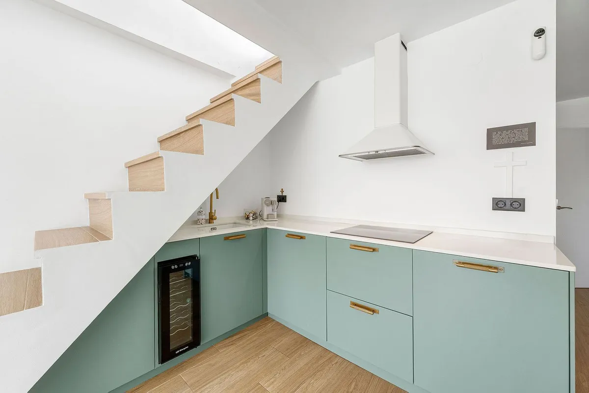 bcda0259-a41f-471a-b219-32b3043acf42