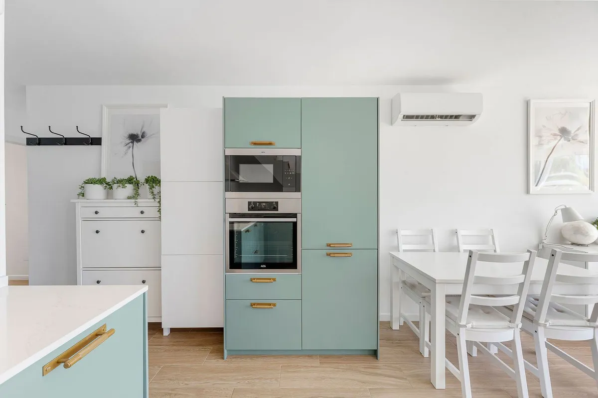 e5f06b04-2667-4588-9d99-a0beecaf1a82