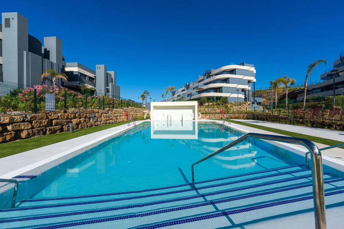 6673b89d-8c46-4df5-9461-7c5adf8a71b2