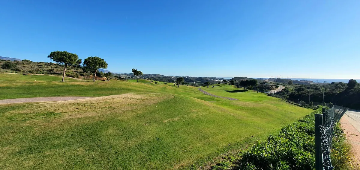 4dd8a918-273b-4f08-92b2-e6da5e3ec987