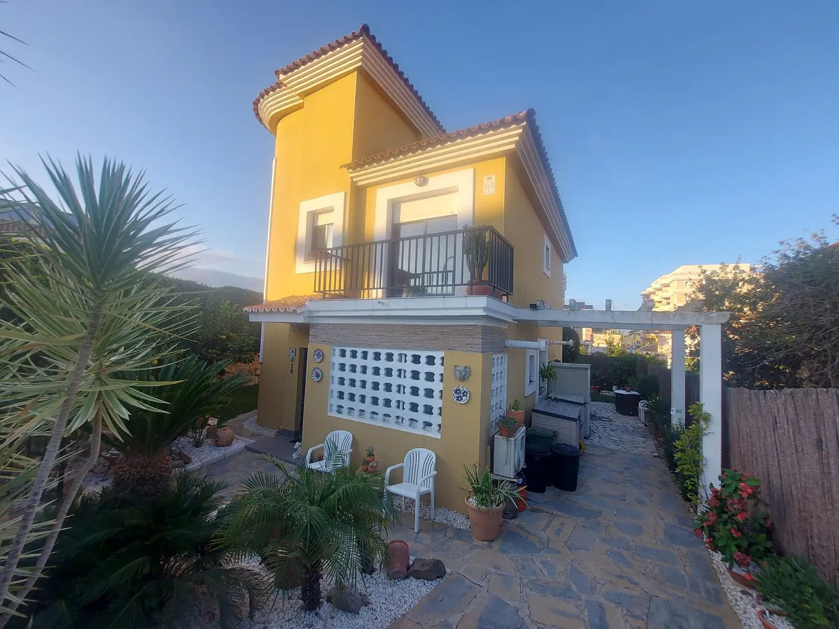 06409a98-539e-47ad-8fff-f3bd622035dd