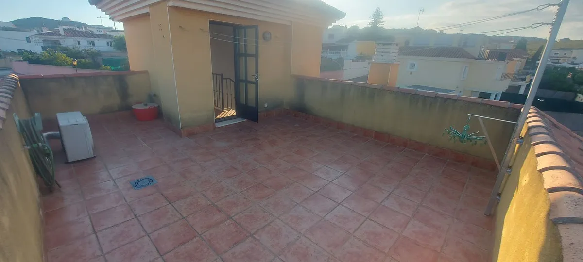 d3693f98-3058-4e62-88f2-b51b2d8937a9