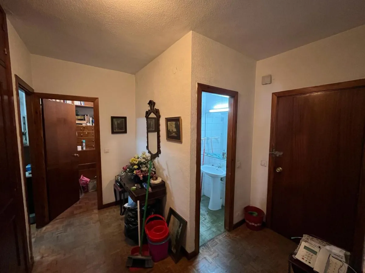 b12b8593-d7f5-4c09-9c65-c7db0f7e7c5c