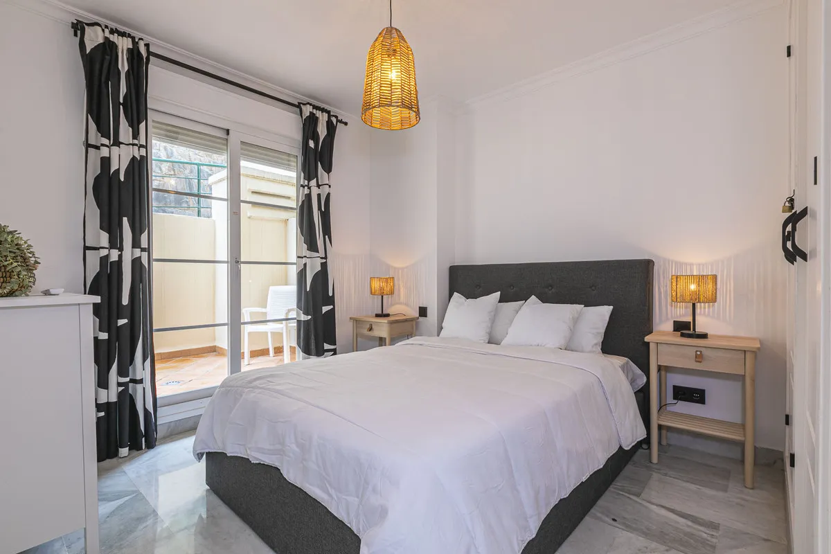 28aeeefd-280c-40ef-a1b1-49284048fbd3