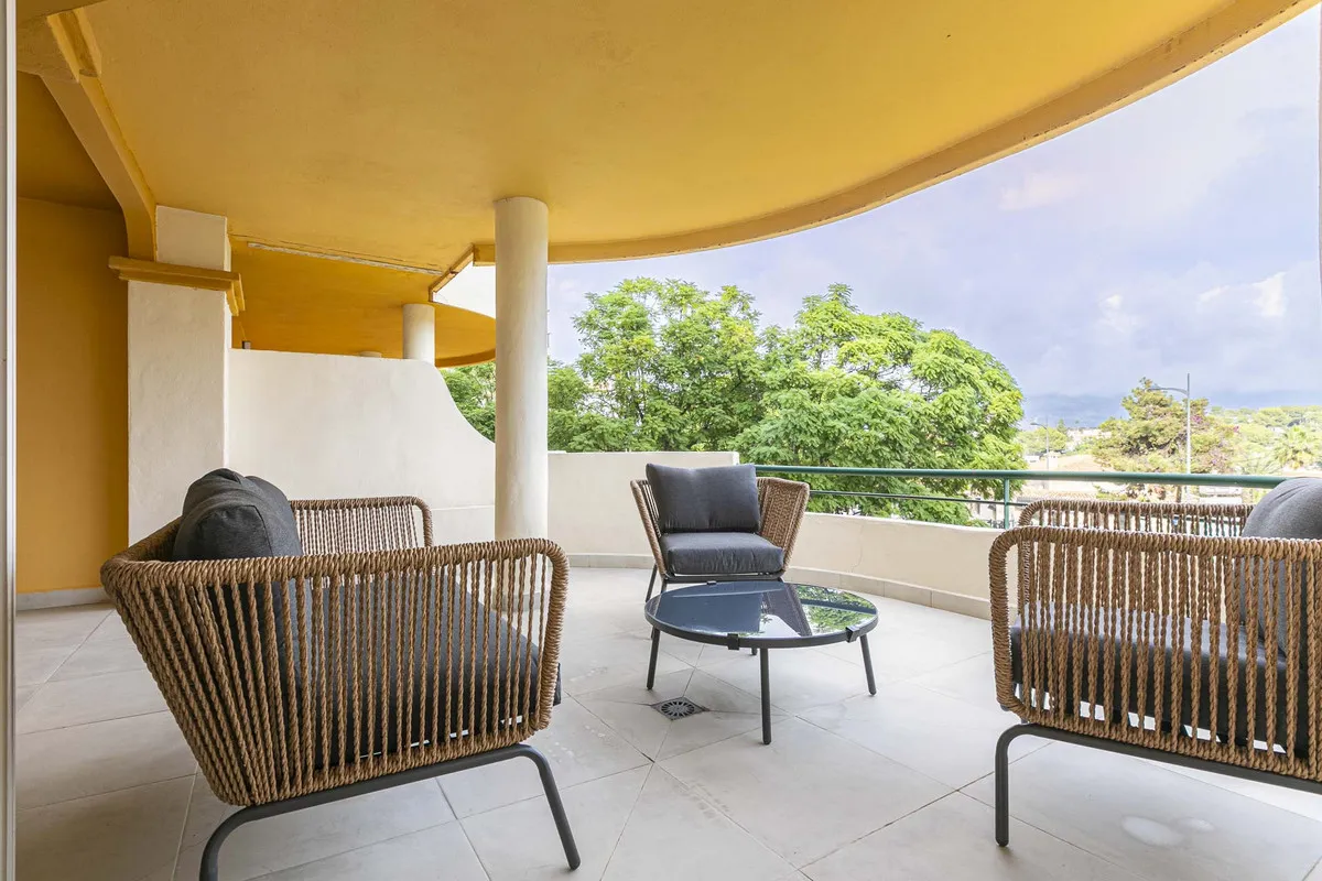 32059127-316f-4810-8145-6b9ae726f7ea