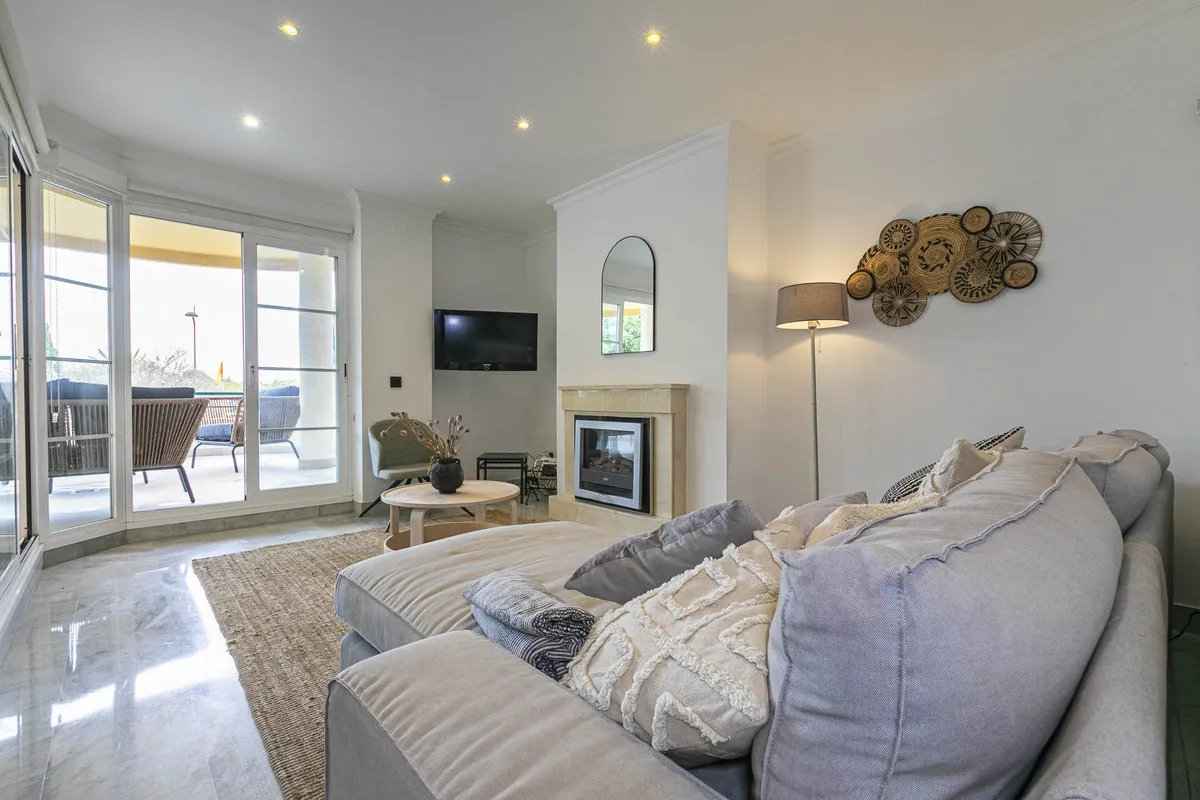 3dcef95a-0f5e-4044-8104-ebf83544981c