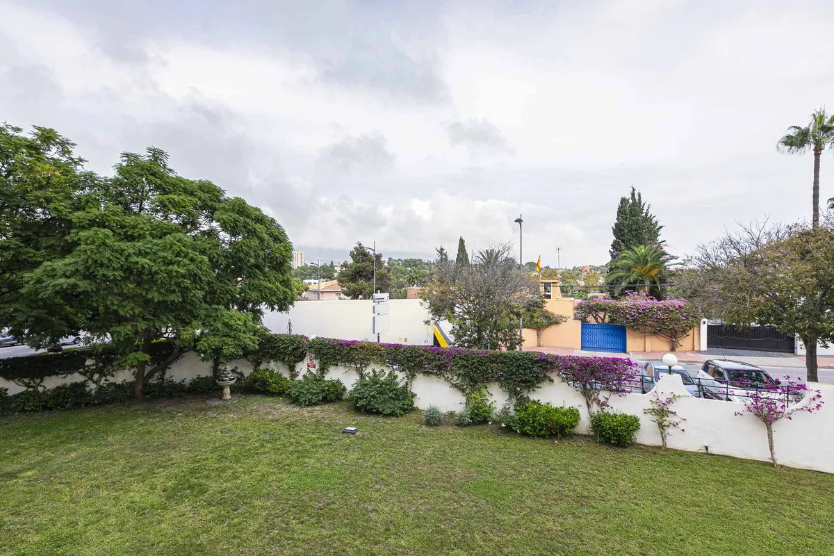 a1a5dc34-3806-4754-a8ec-0e7aead7878b