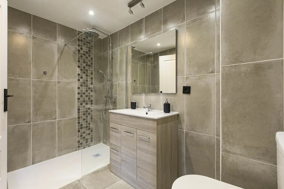 ad134899-e98d-4db1-aee0-f6c9f7989f65