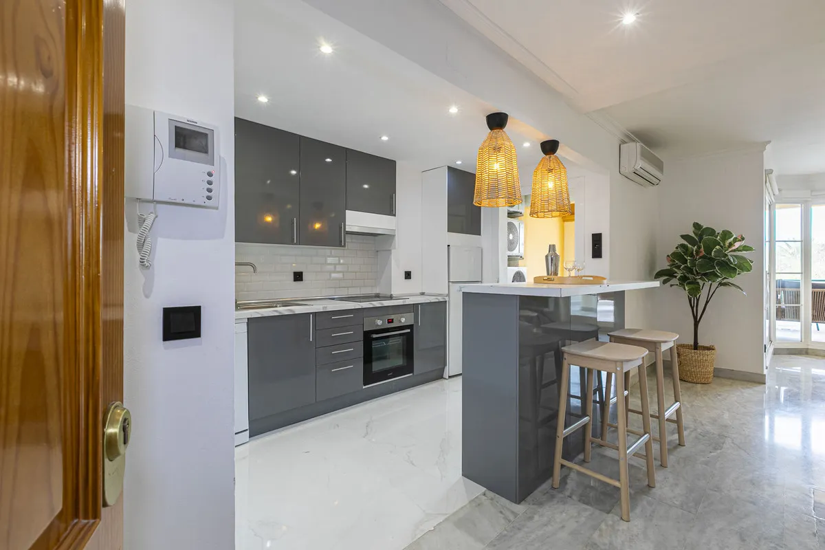 aec6bd91-a651-4389-84dd-4e94b8137919