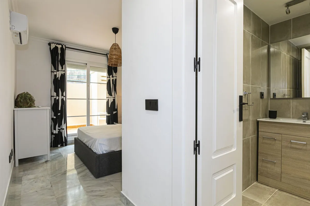 c864e024-4ecd-4a63-9f41-c032ab170f53