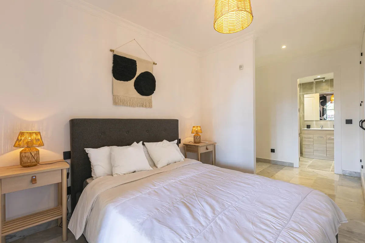 ec9f2d2e-1a31-4d90-acf9-d62038d85649