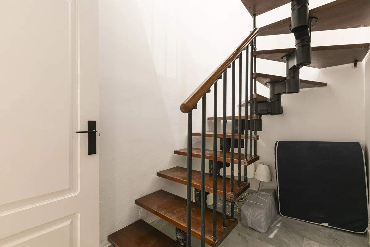 ff301909-a78b-4727-8424-2050cd8b70c0