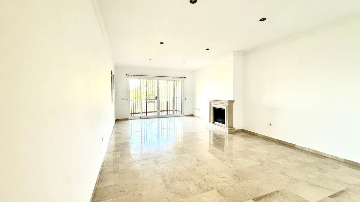 324f5be8-a99d-4a31-956b-c526c83c32ef