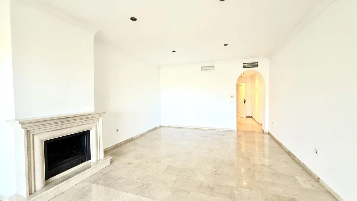 373fe642-d83e-4e05-9ee9-074e8a1a2aaa