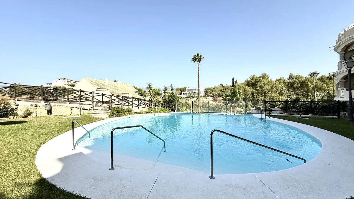 74f4a290-b813-4561-8226-470812baeb52