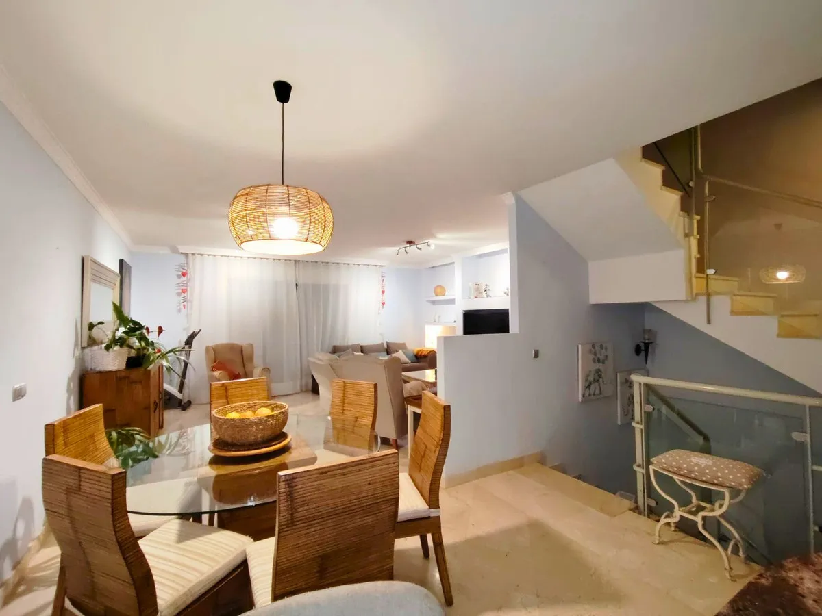 2560a774-72c5-4fb2-869f-8d9600c7df29