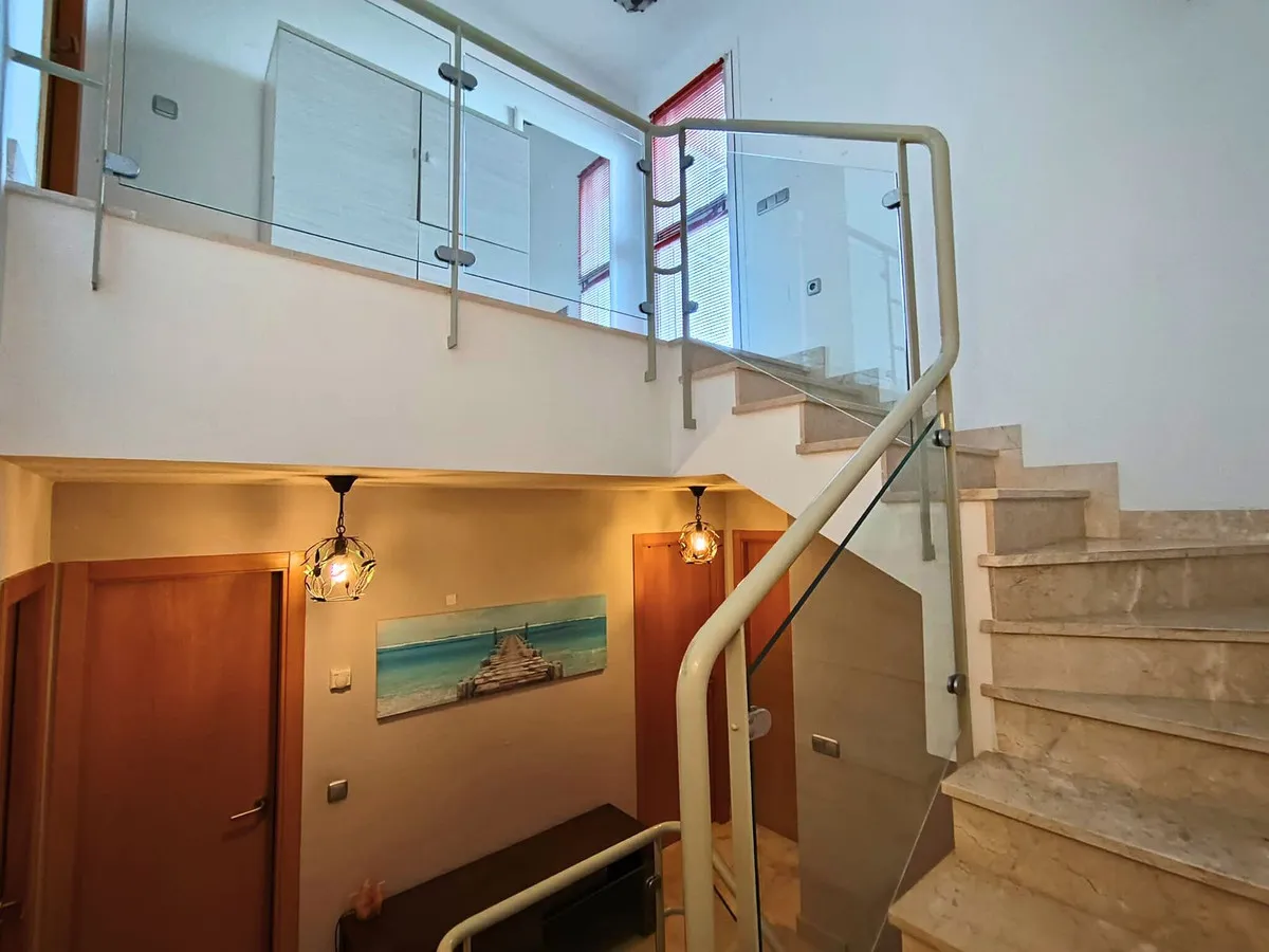 7493b21d-d917-4b53-8df5-d1c939020b7c