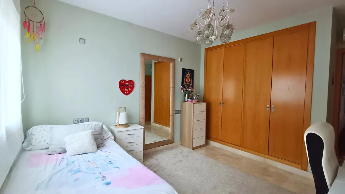 8f60cef3-e48f-417e-aed1-9edf0b818d83