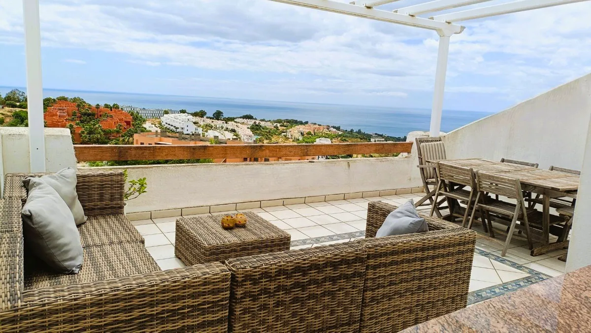 ddcc9f06-b6f2-43e0-b034-3f844c3ae377