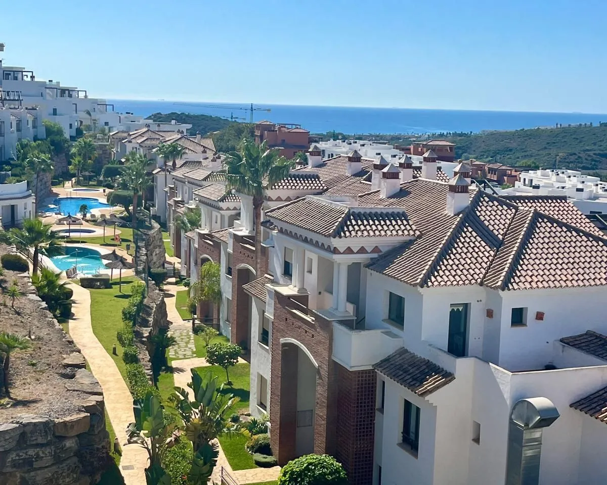 43f9e52f-672e-4b11-abe8-f95dca4013bc