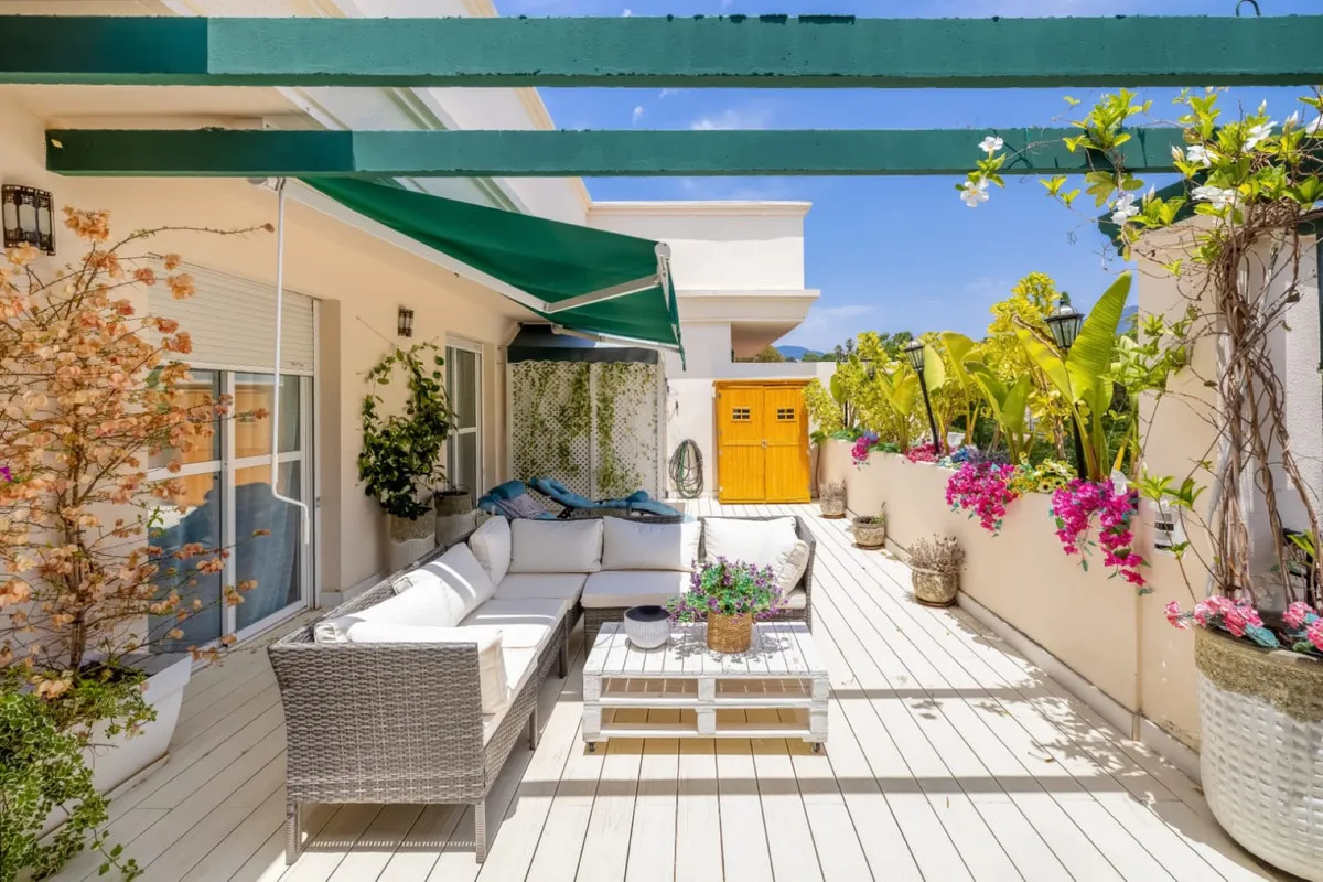 401dcc13-4627-4b1e-8a81-130833f80d14