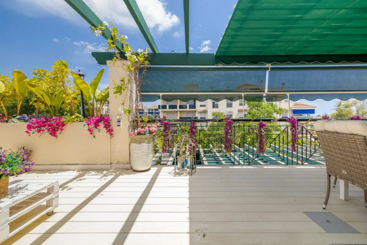 71b0b298-5b15-463d-8ae9-ceb24bd99eef