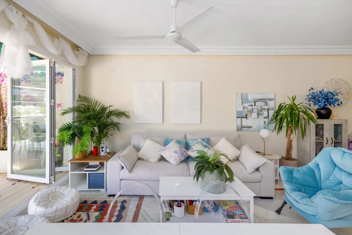 adf065a9-feee-43f8-8ba3-a04e53047c30