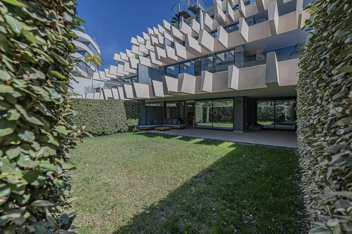 524a0c0c-c513-455a-8c3c-e99ffc005e94