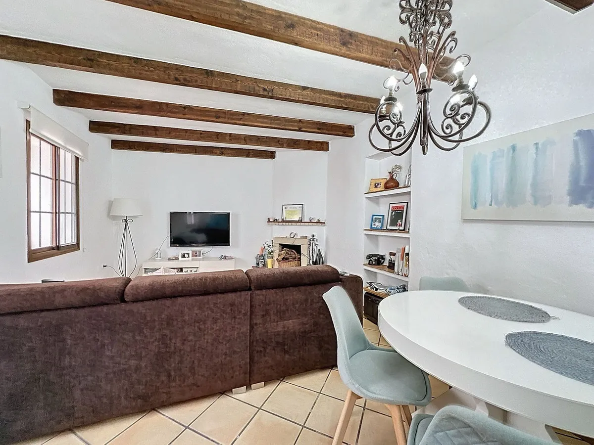 53bc8bd2-498e-4493-8cd4-0e338129cbbc