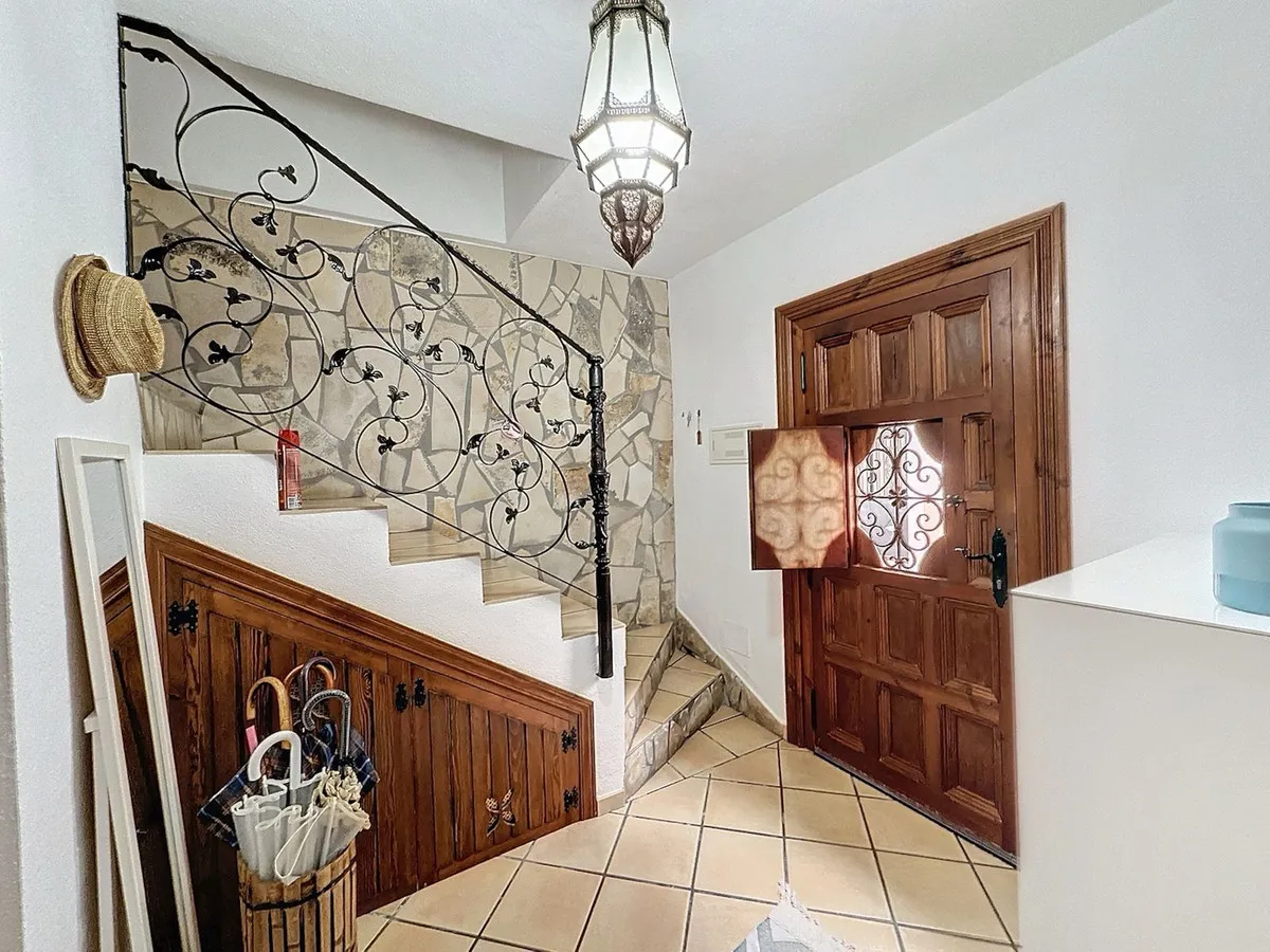 c2b14dfb-2700-47c8-9be4-8b84c11a3849