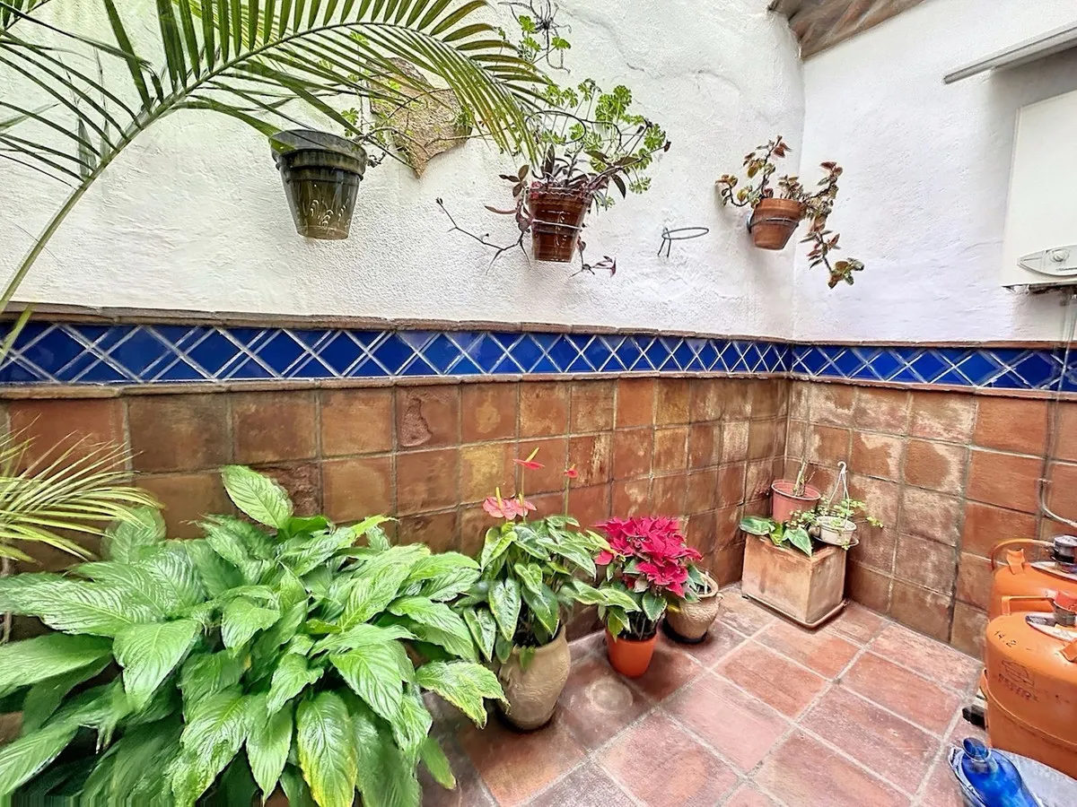 d9e1e9be-650f-4b6d-aabd-4e0b81bce727