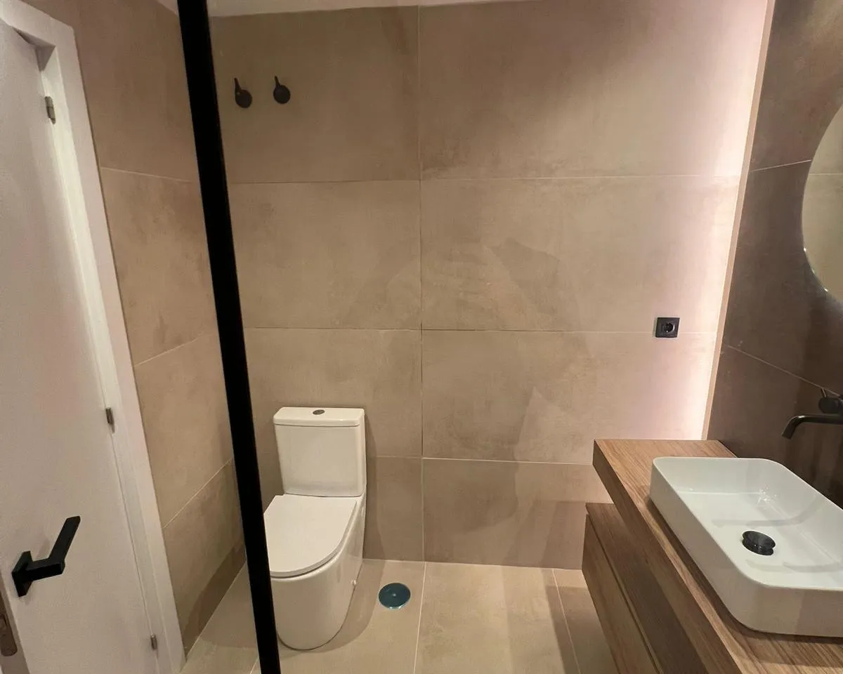 a9c23992-2a94-4320-98b4-46dea8d46353