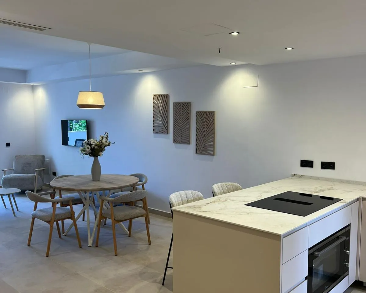 d77b669d-6fb8-4683-a584-ea1c32b43608