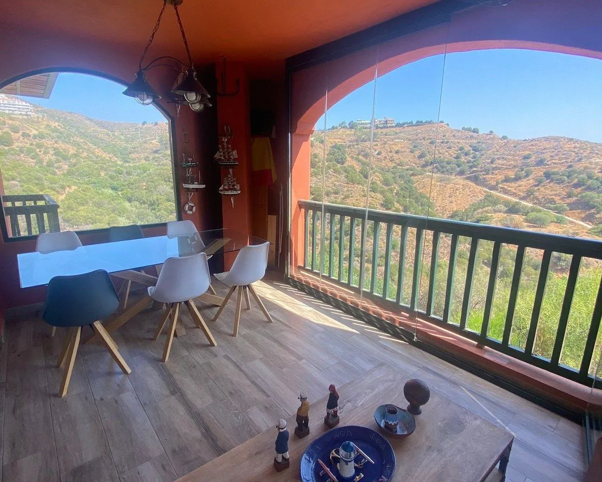 1ba3ef46-7e59-4296-8812-5cf6c1aeef03