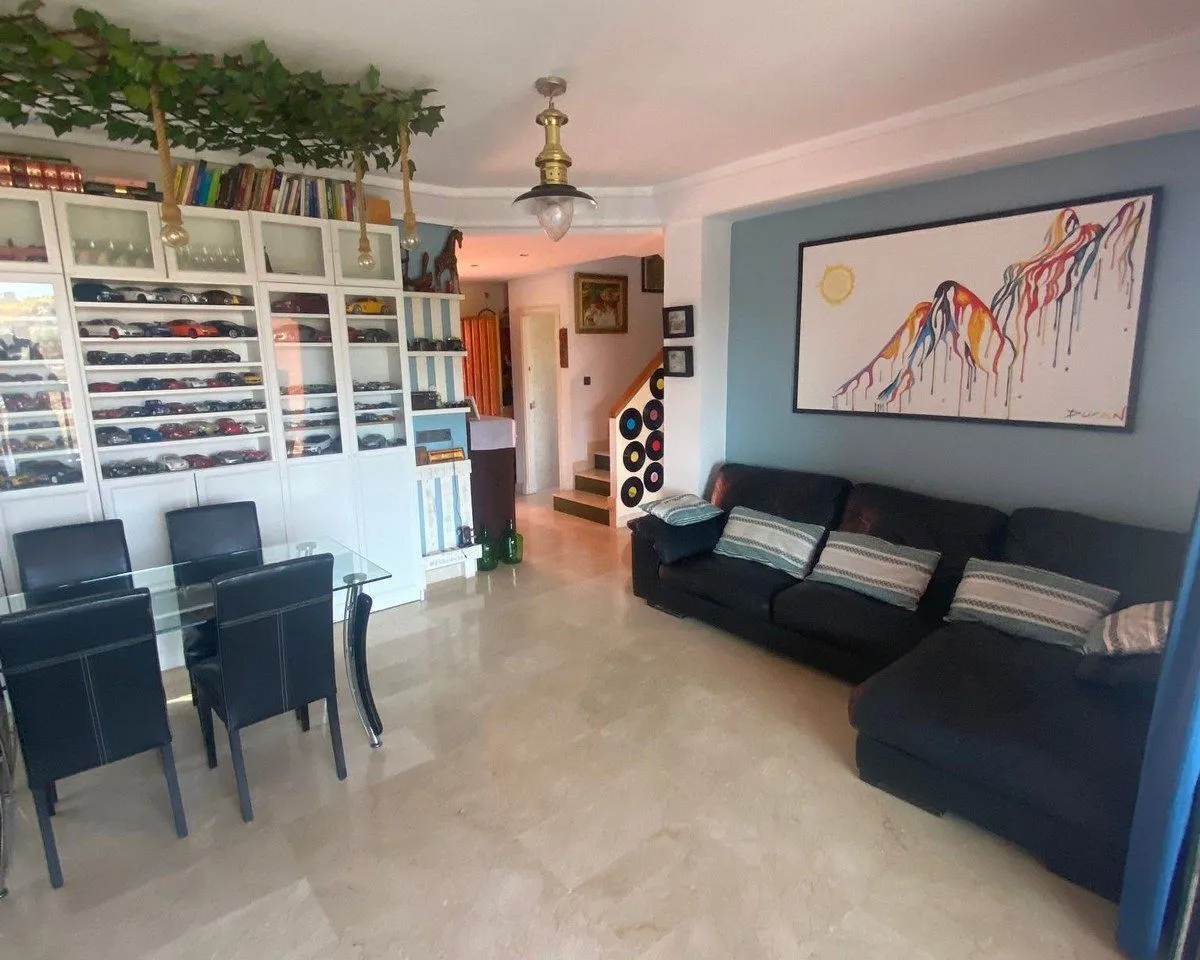 a60e457d-7729-4127-8f7f-fc6ee27f1d93