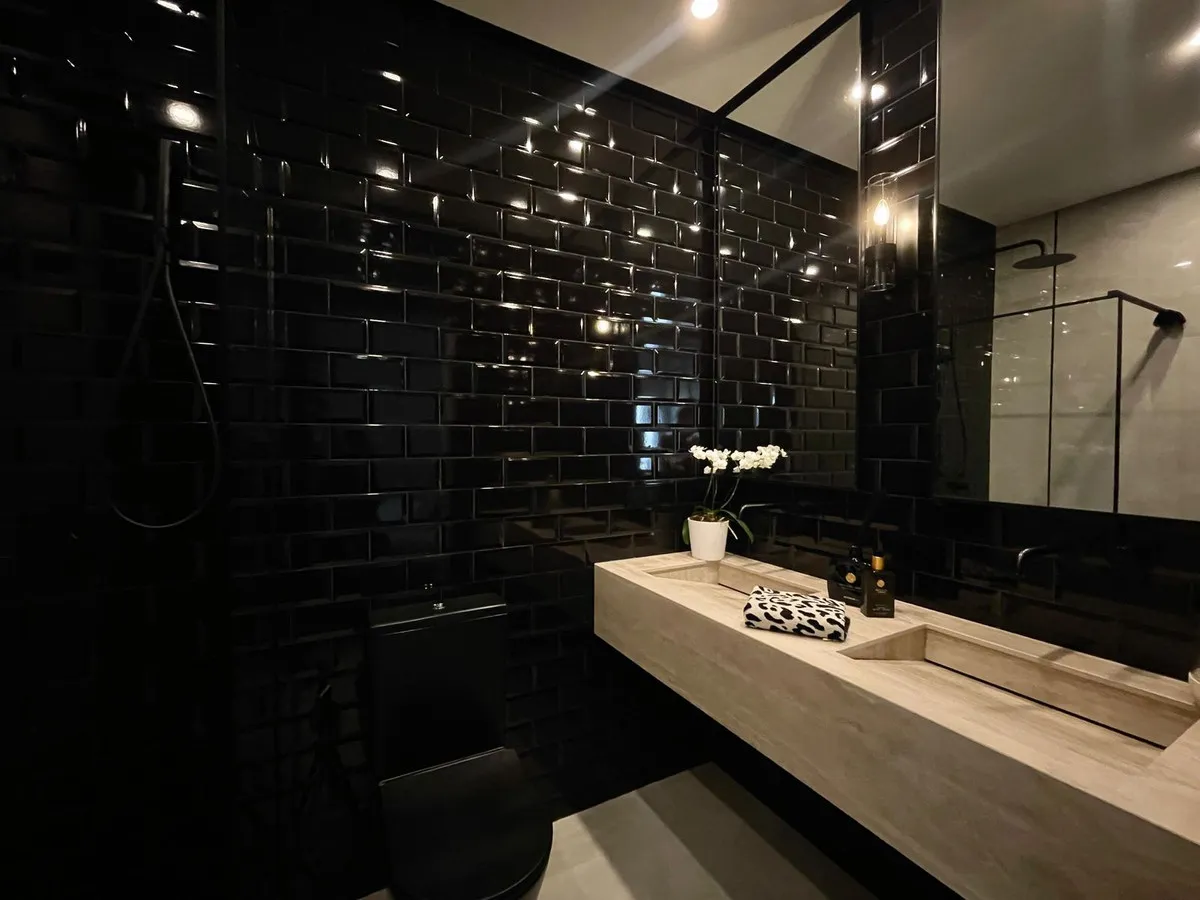 16f5cadb-ece4-4aa2-8d4d-403eecfad791