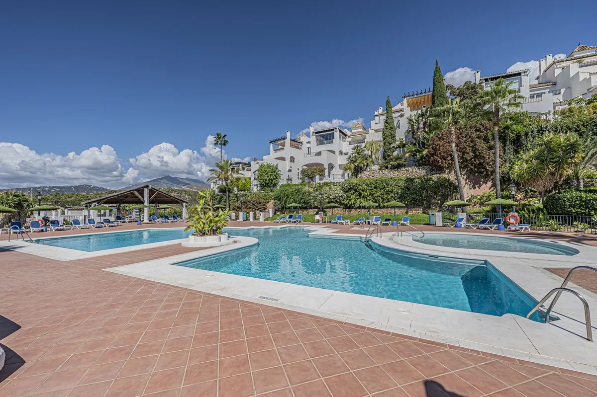 300d93cb-d260-48bb-93c0-d3537a4d0883