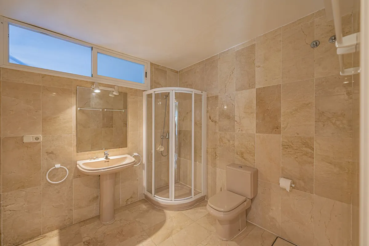 d3f85cf2-136d-44ae-849e-8fd5b3d1d86a