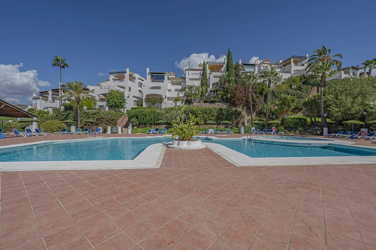 ea9b15b2-67bc-430d-aae1-b8d678cd0690