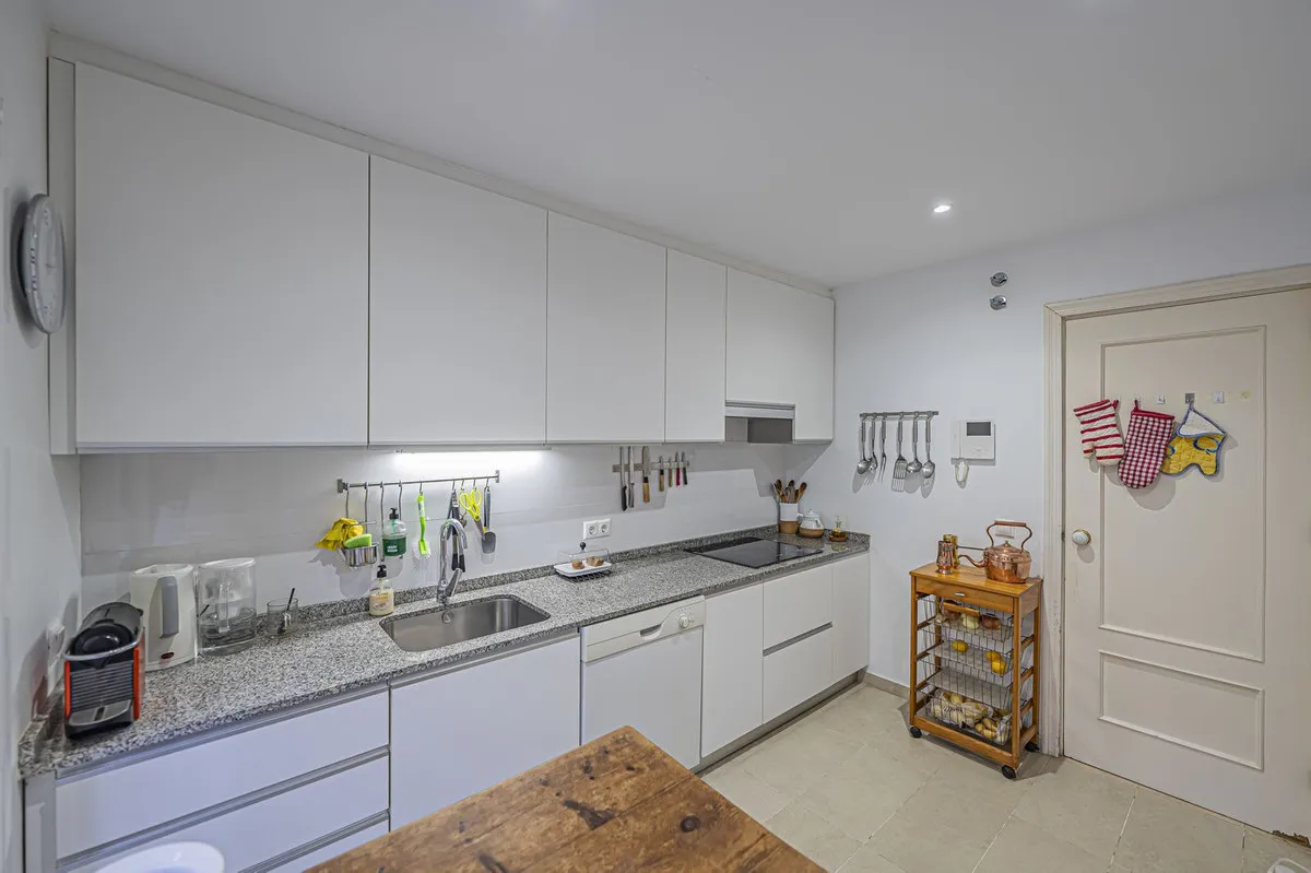 f9c7ed71-595a-4e8c-8db4-61cd66c638db