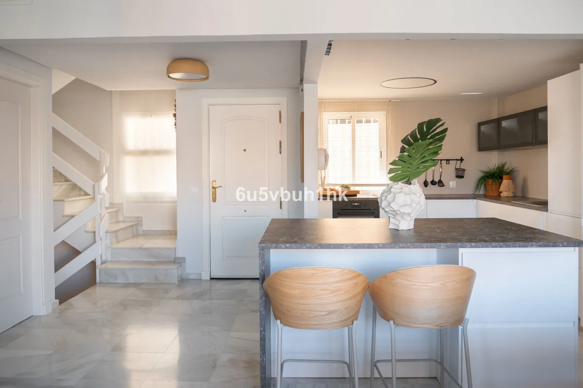 06b813c8-cef7-48de-9693-70c35e832455