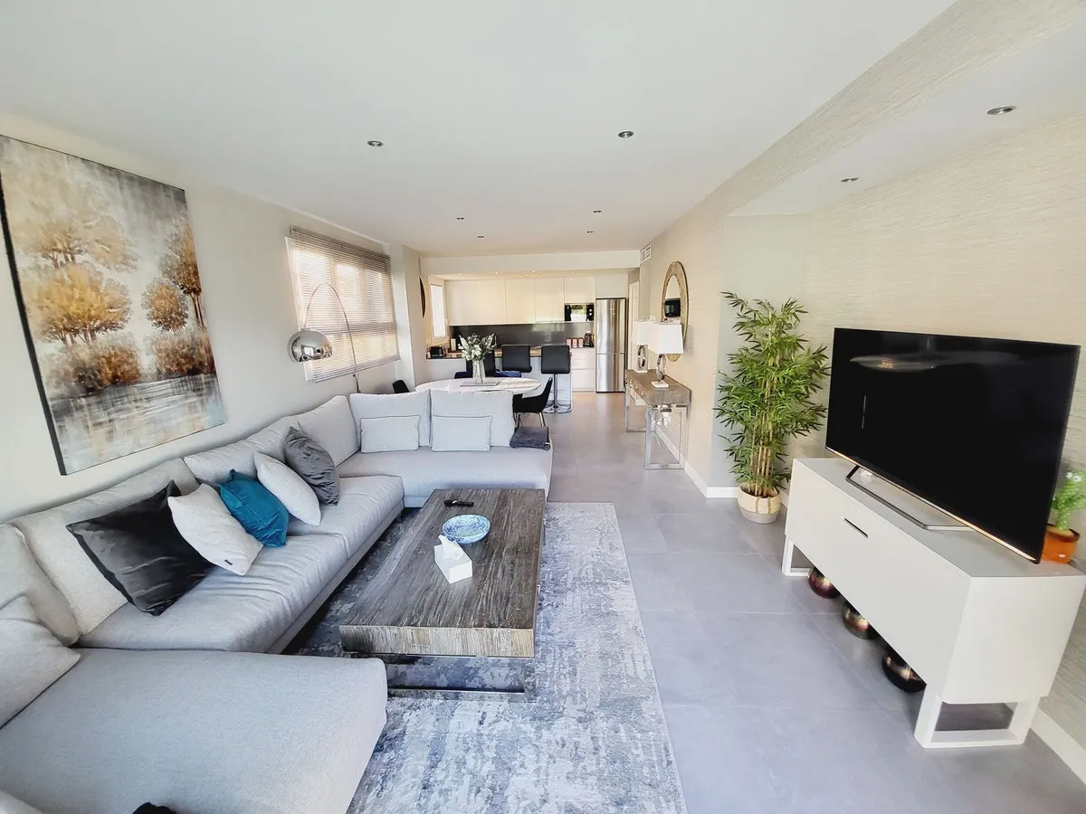 2ee66c51-bc1f-41fa-b121-e3bd52d7658d