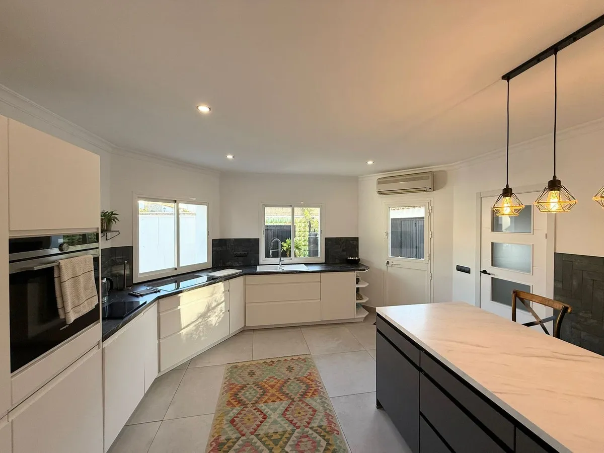 39875743-29b5-434a-852f-2fe19d793842