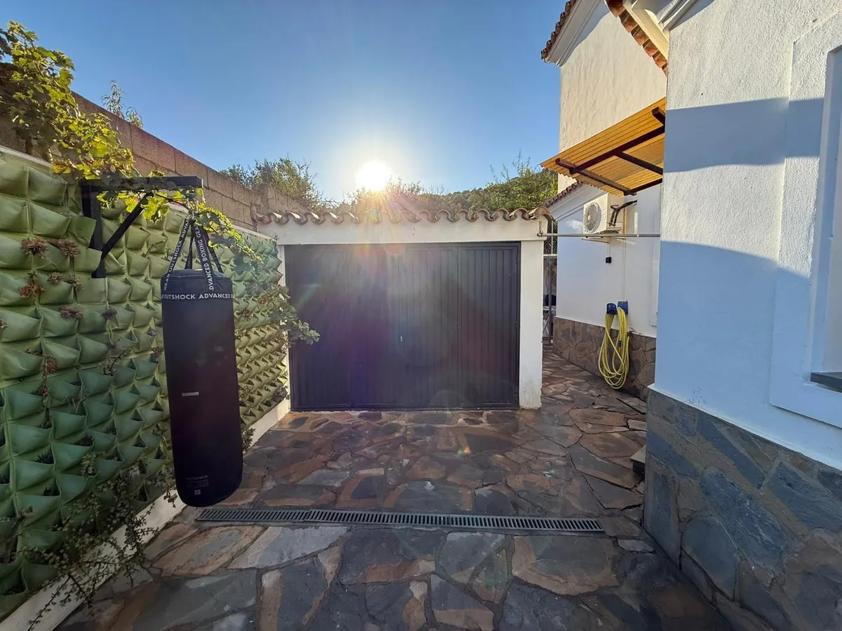 5e52ec0a-3ee0-4639-8d08-e99ce8d5e3d8