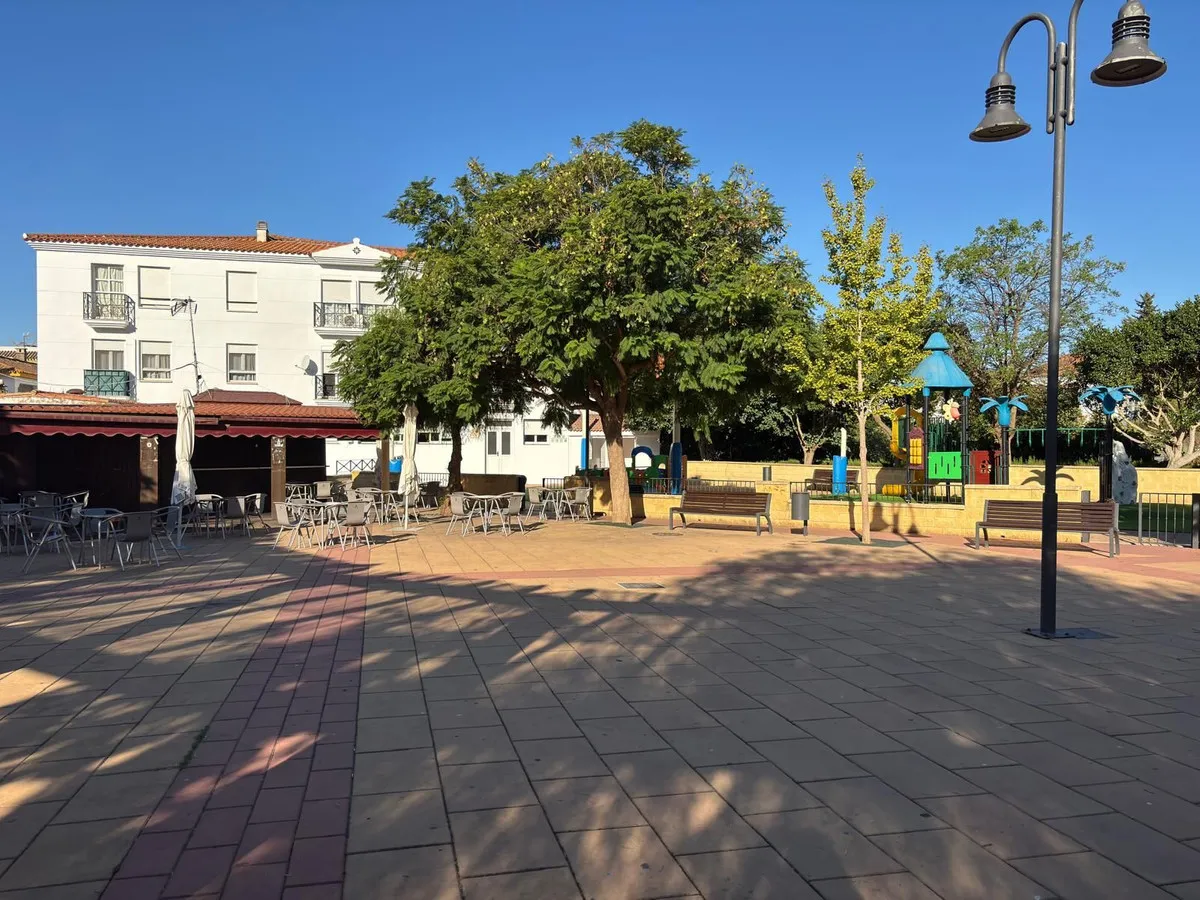 ec446638-8e68-42cd-bb1b-f65fae3daa96