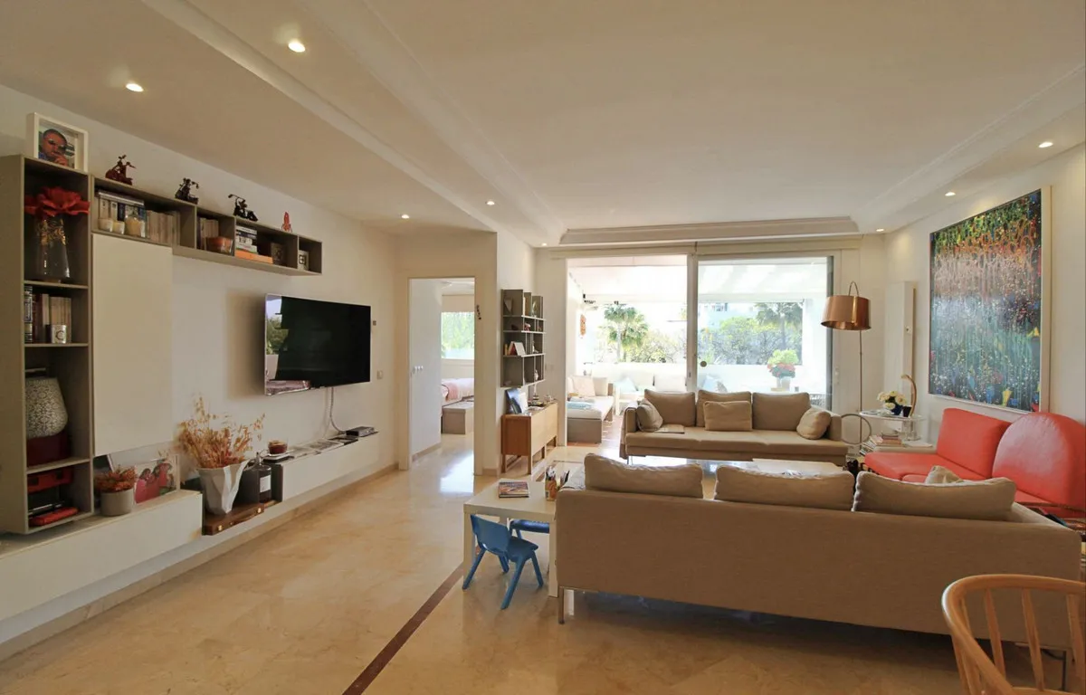 0b922af3-f318-498a-80e2-9c7503007362