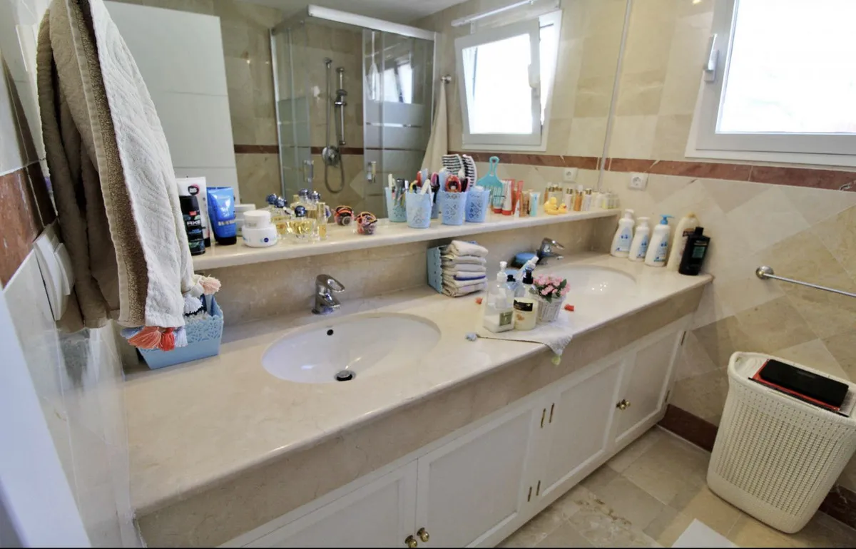 1bc1da34-6a68-4fac-af1e-3505f80b99ac